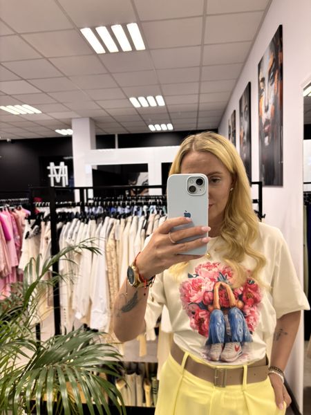 BAWEŁNIANY T-SHIRT KWIATY JASNY BEŻ
