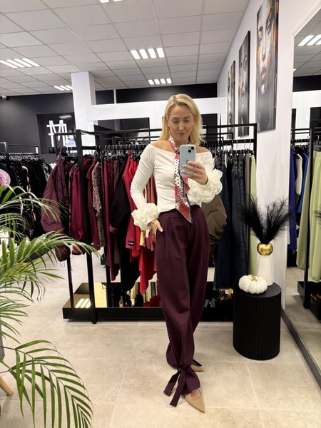 SPODNIE Z WIĄZANIAMI NA NOGAWCE BORDO