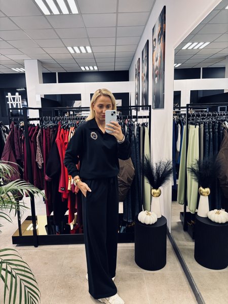 BAWEŁNIANY DRES Z HAFTOWANYM LOGO I KOŁNIERZYKIEM CZARNY