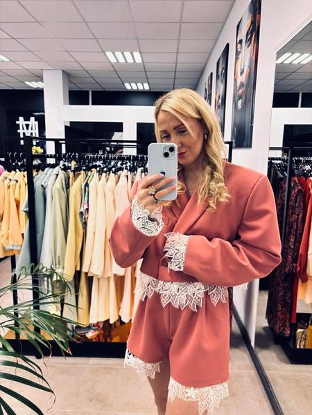 KRÓTKA MARYNARKA Z KORONKĄ+SPODENKI Z KORONKĄ